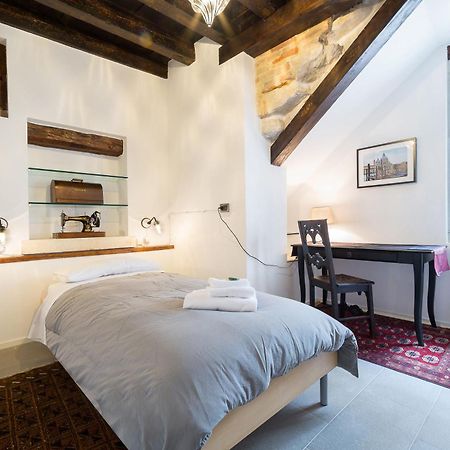 Ve.N.I.Ce Cera Casa Santo Stefano Apartment Венеция Екстериор снимка