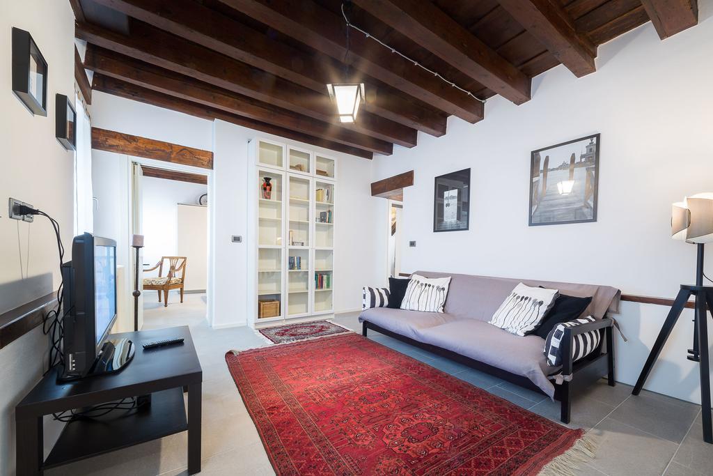 Ve.N.I.Ce Cera Casa Santo Stefano Apartment Венеция Екстериор снимка